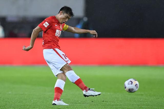利拉德复出空砍28分 步行者大胜4-2淘汰雄鹿